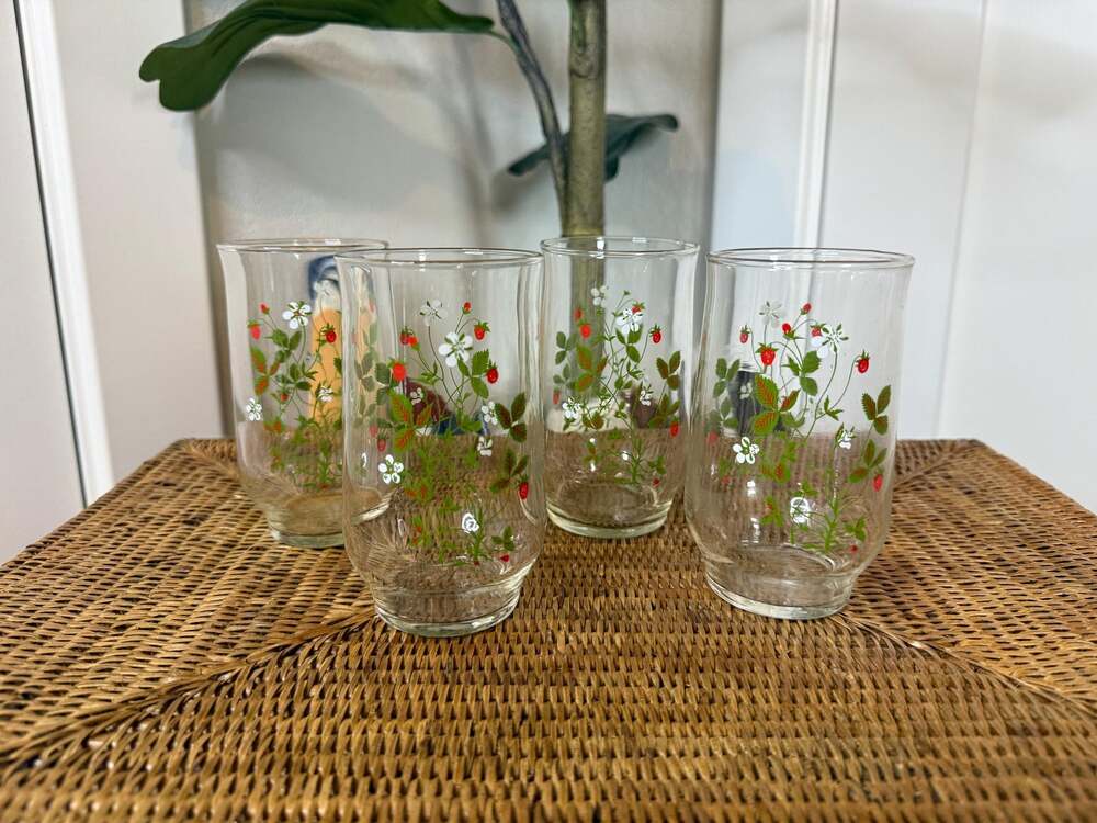 Vintage Corelle Strawberry Sundae Glass